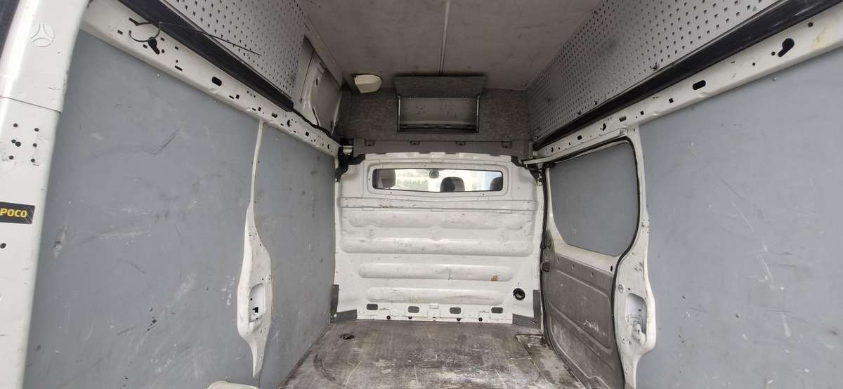 Renault Trafic 2014 — photo 7