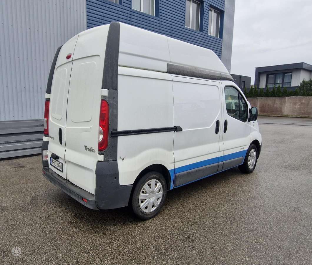 Renault Trafic 2014 — photo 8