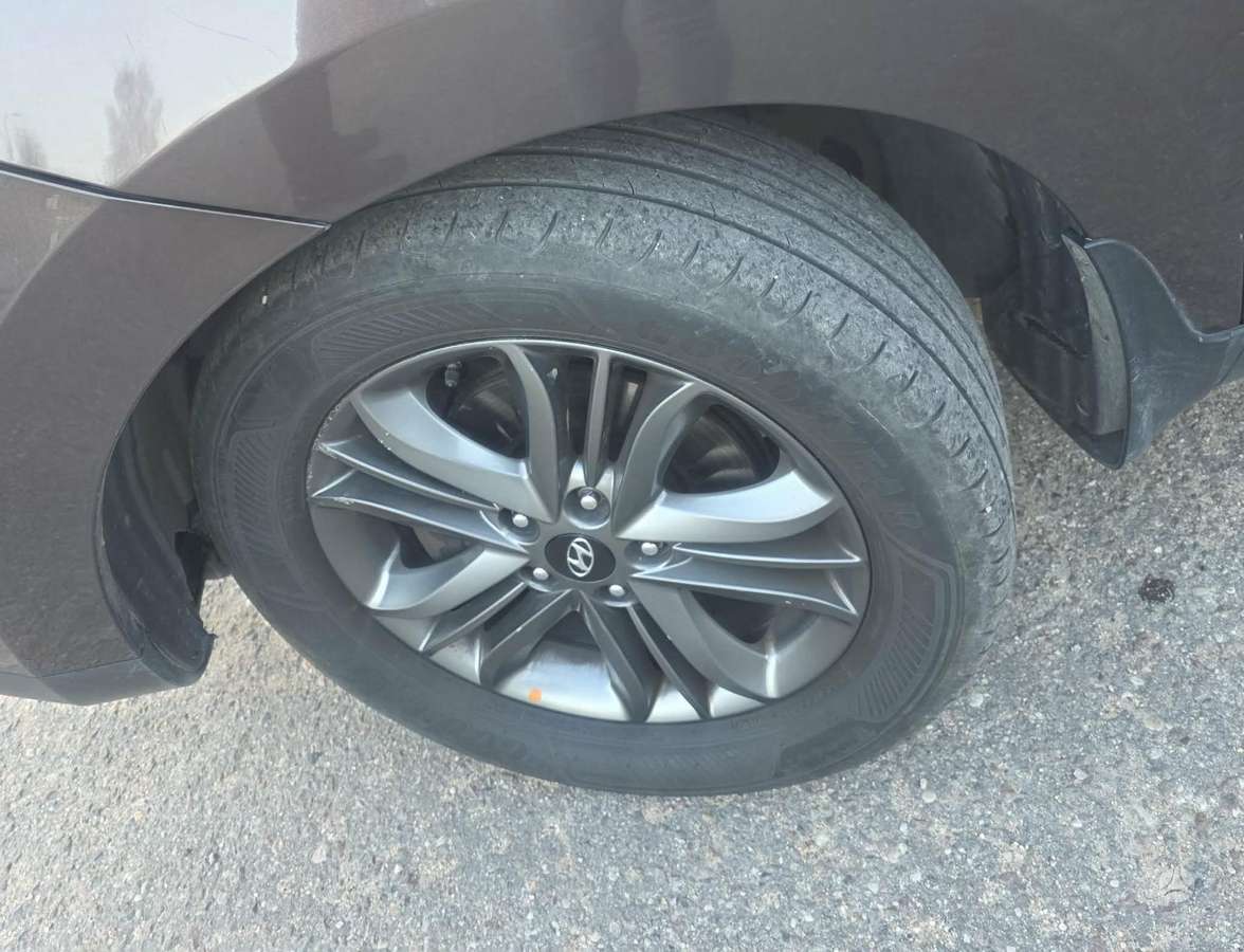 Hyundai ix35 2015 — photo 13