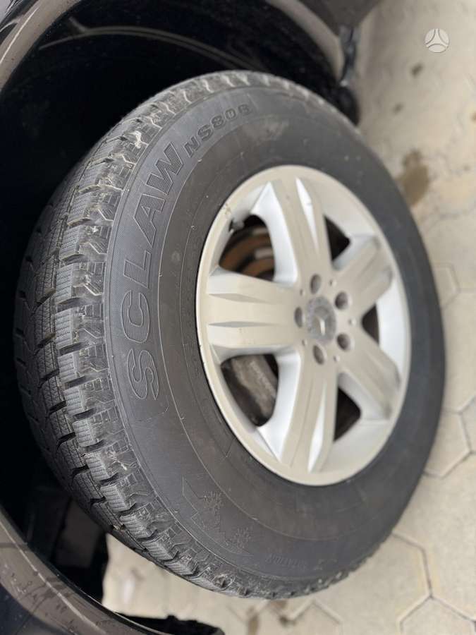 Mercedes-Benz ML270 2004 — photo 11