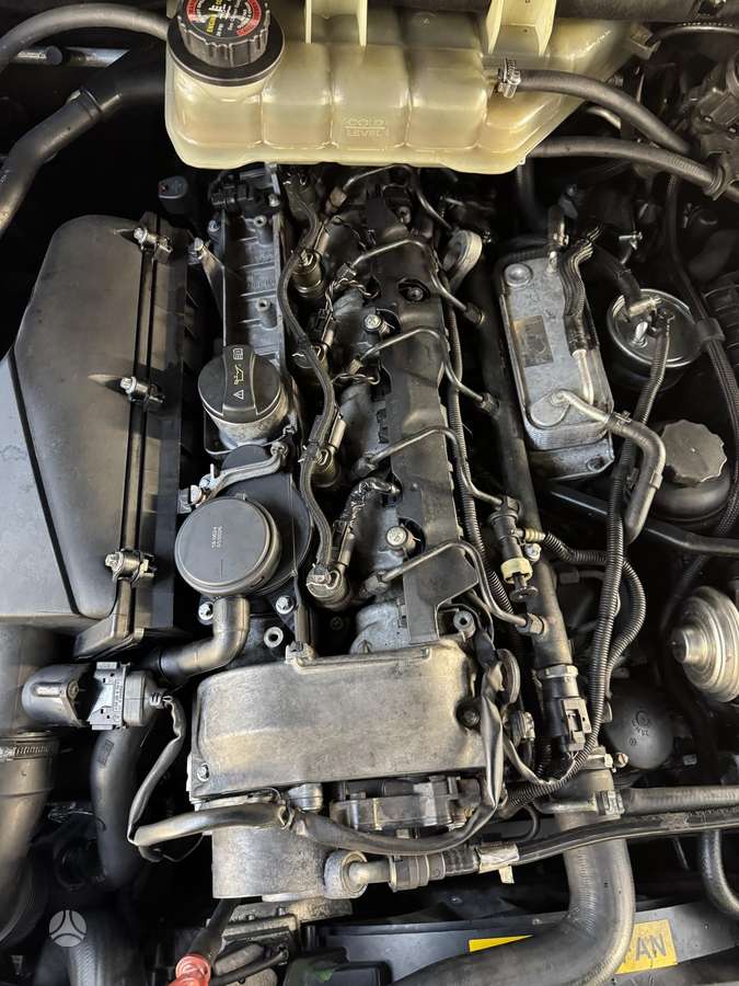 Mercedes-Benz ML270 2004 — photo 13