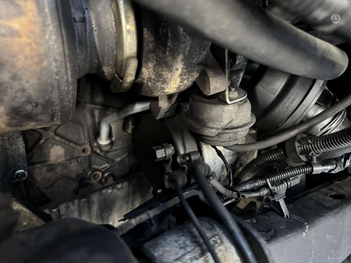 Mercedes-Benz ML270 2004 — photo 14