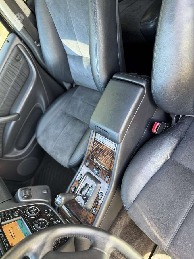 Mercedes-Benz ML270 2004 — photo 21