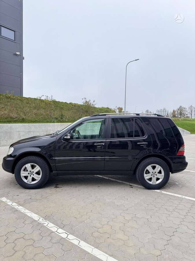 Mercedes-Benz ML270 2004 — photo 7