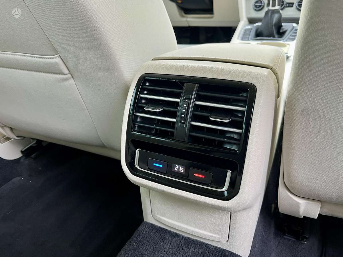 Volkswagen Passat 2015 — фото 12