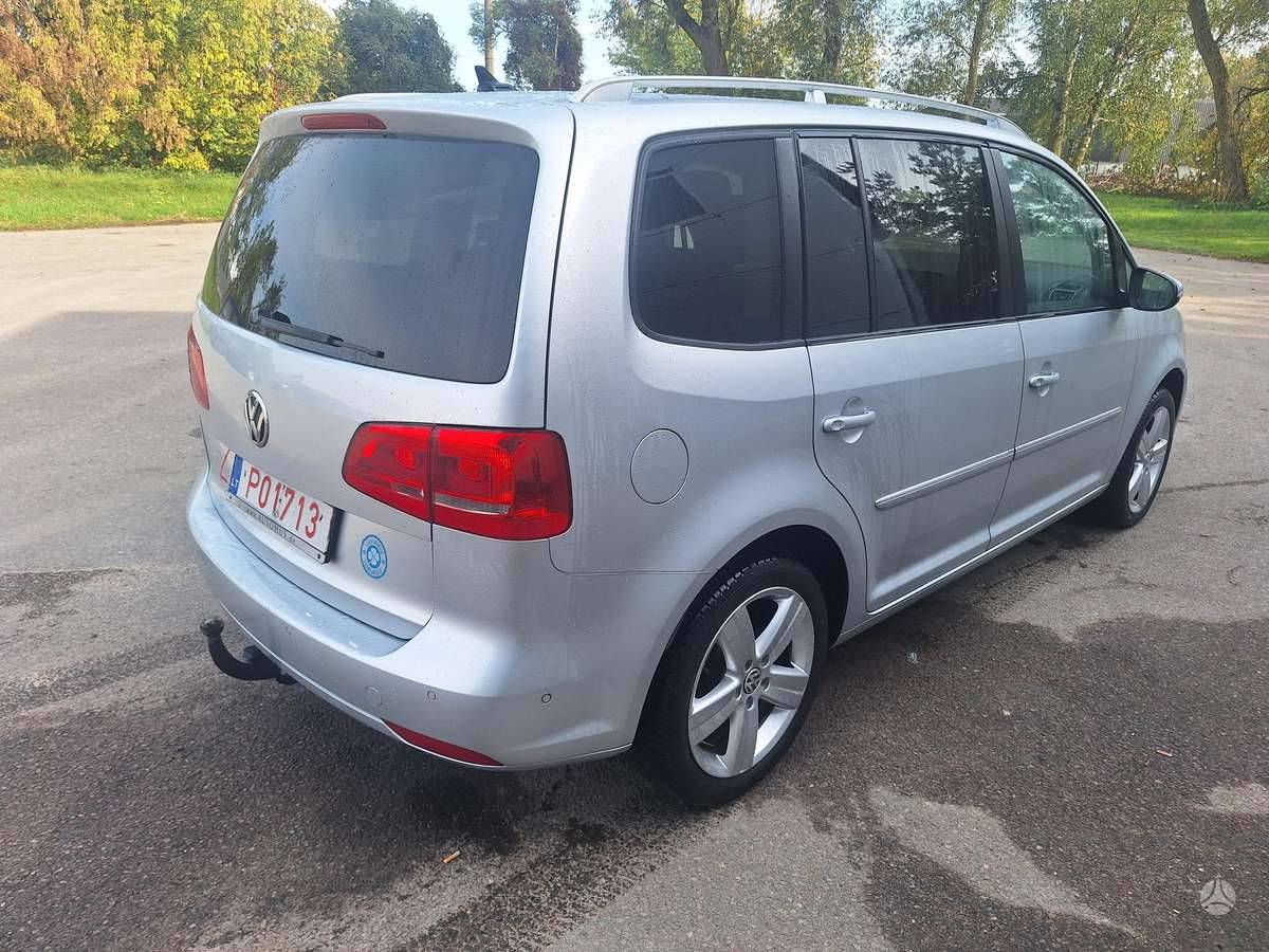 Volkswagen Touran 2013 — photo 6