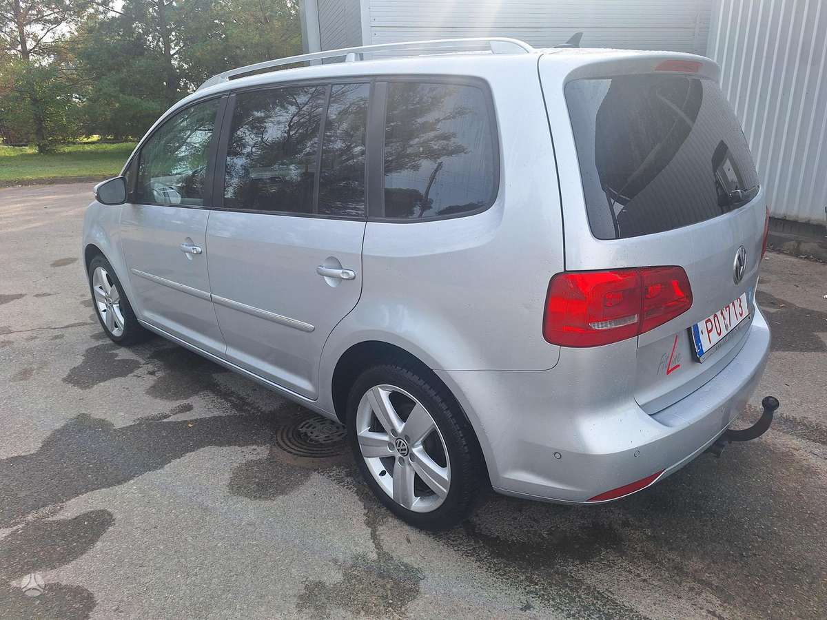 Volkswagen Touran 2013 — photo 8