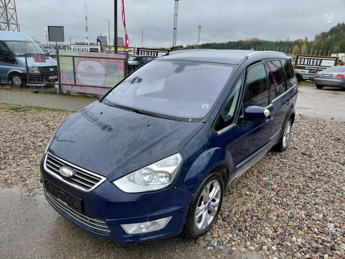 Ford Galaxy 2012 — interior
