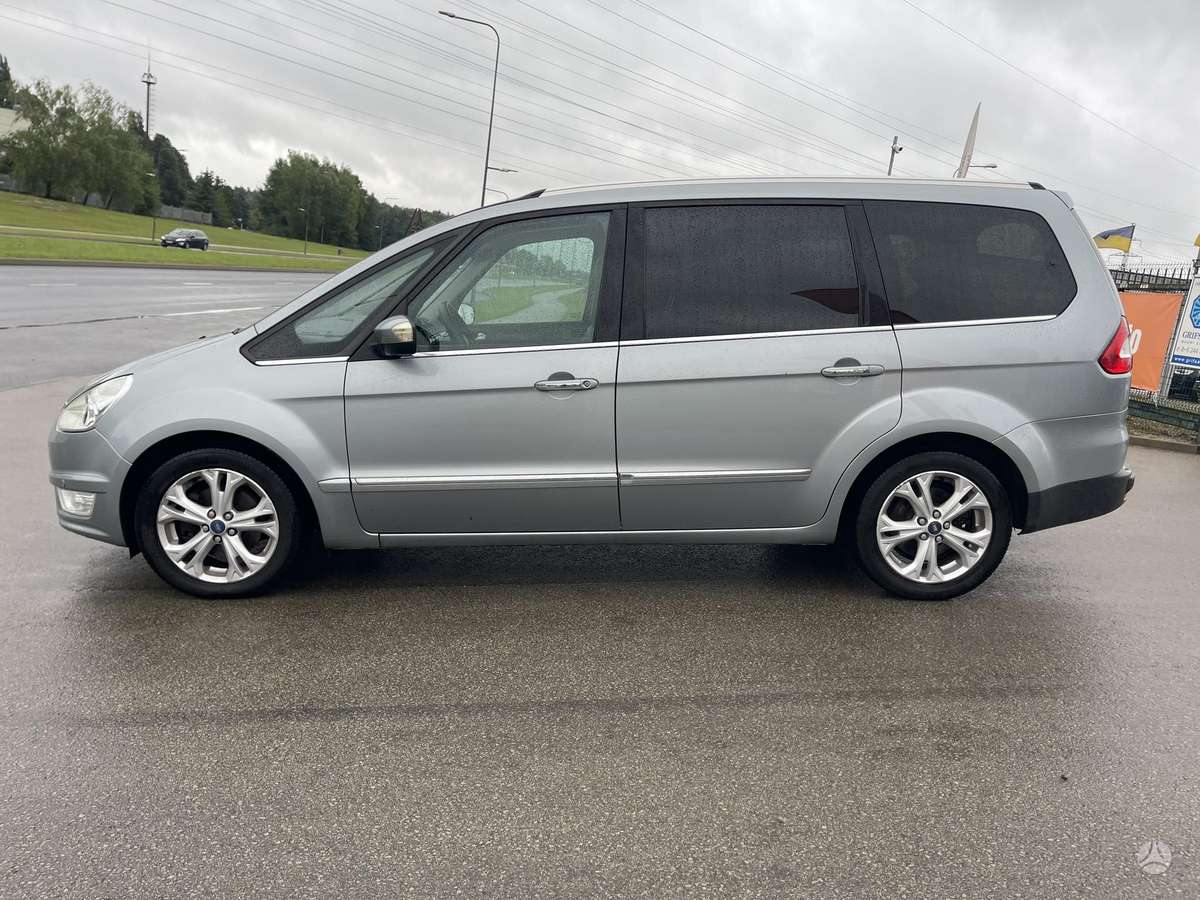 Ford Galaxy 2011 — photo 8