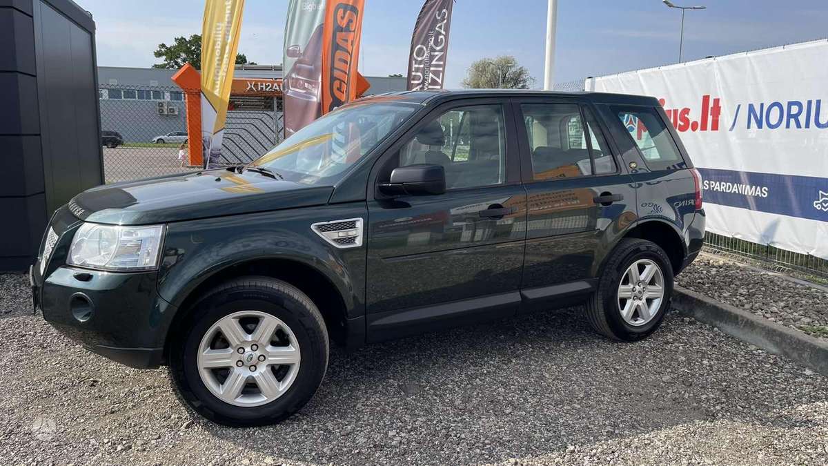 Land Rover 2010 — photo 14