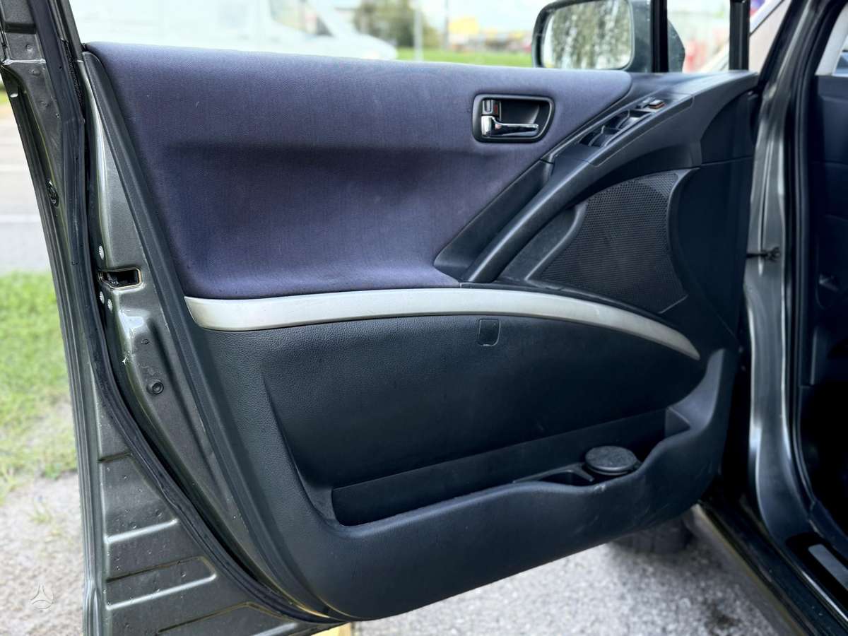 Toyota Corolla 2006 — photo 12