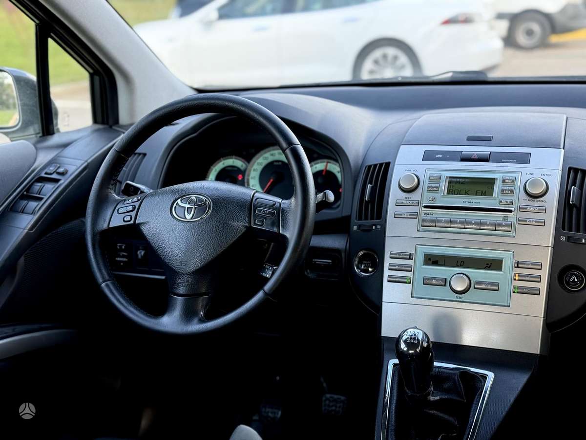 Toyota Corolla 2006 — photo 22