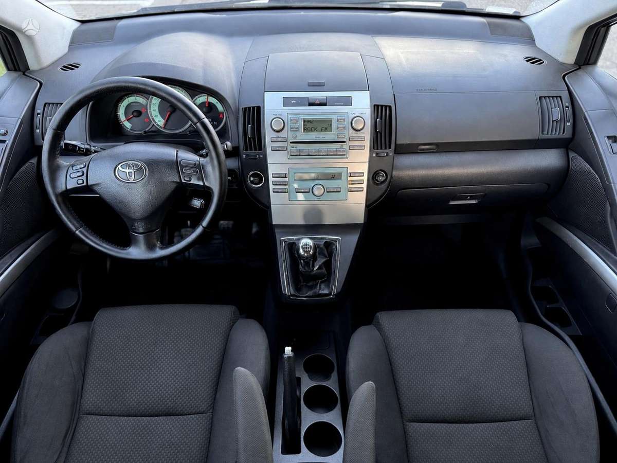 Toyota Corolla 2006 — photo 25