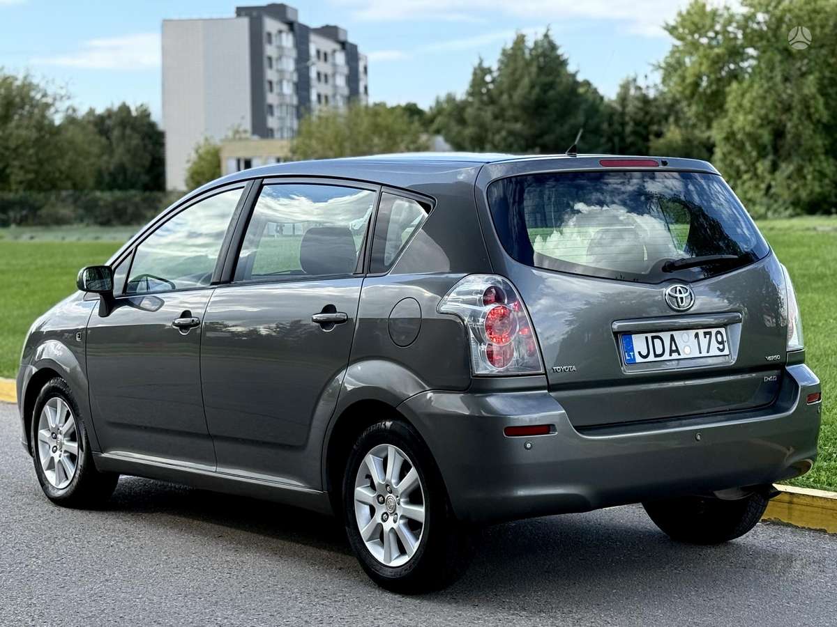 Toyota Corolla 2006 — interior