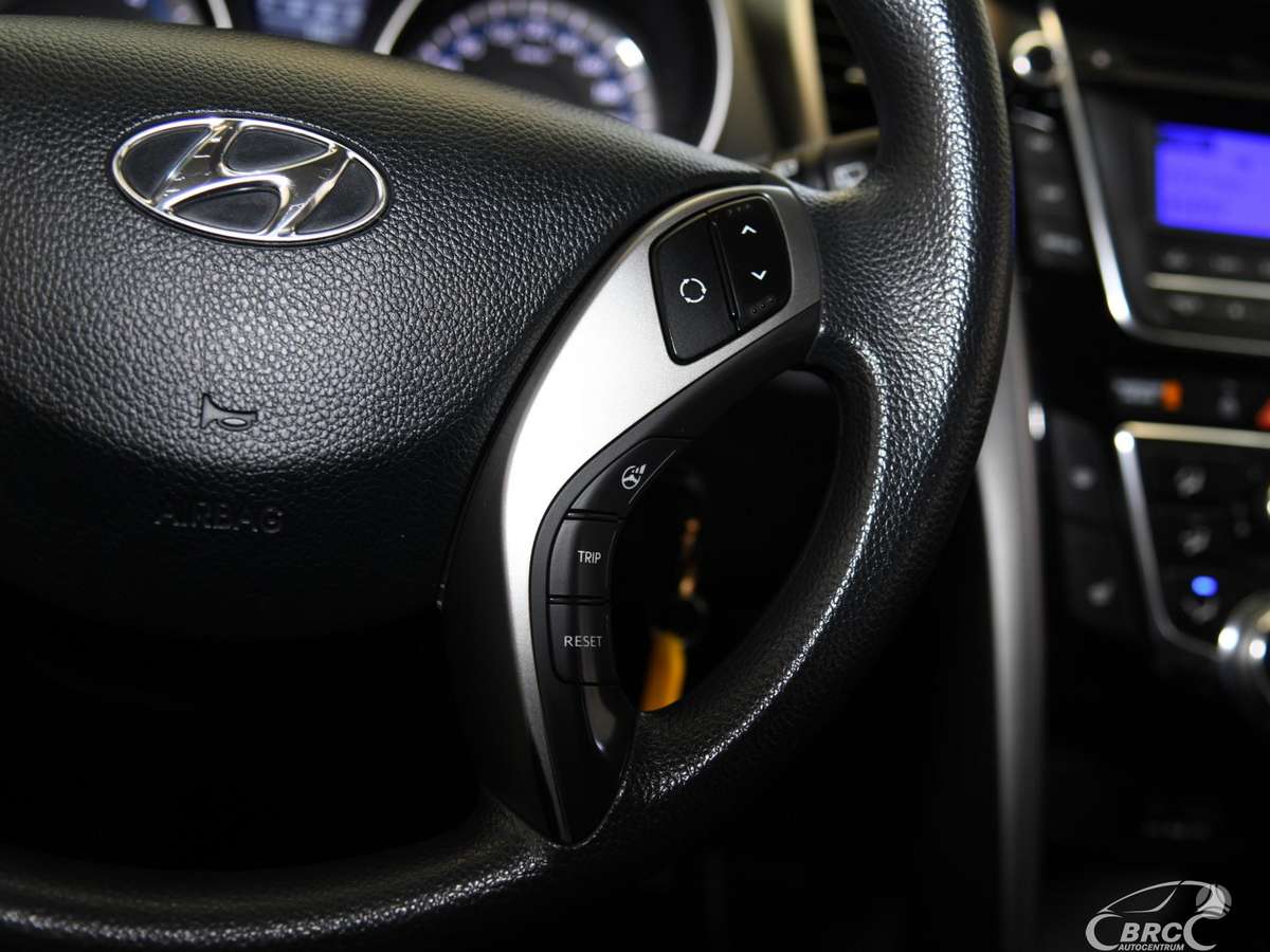 Hyundai i30 2012 — photo 29