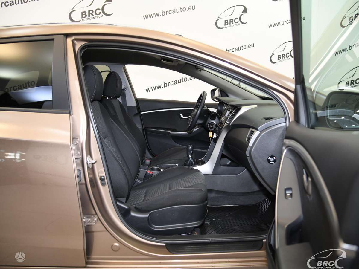 Hyundai i30 2012 — photo 6