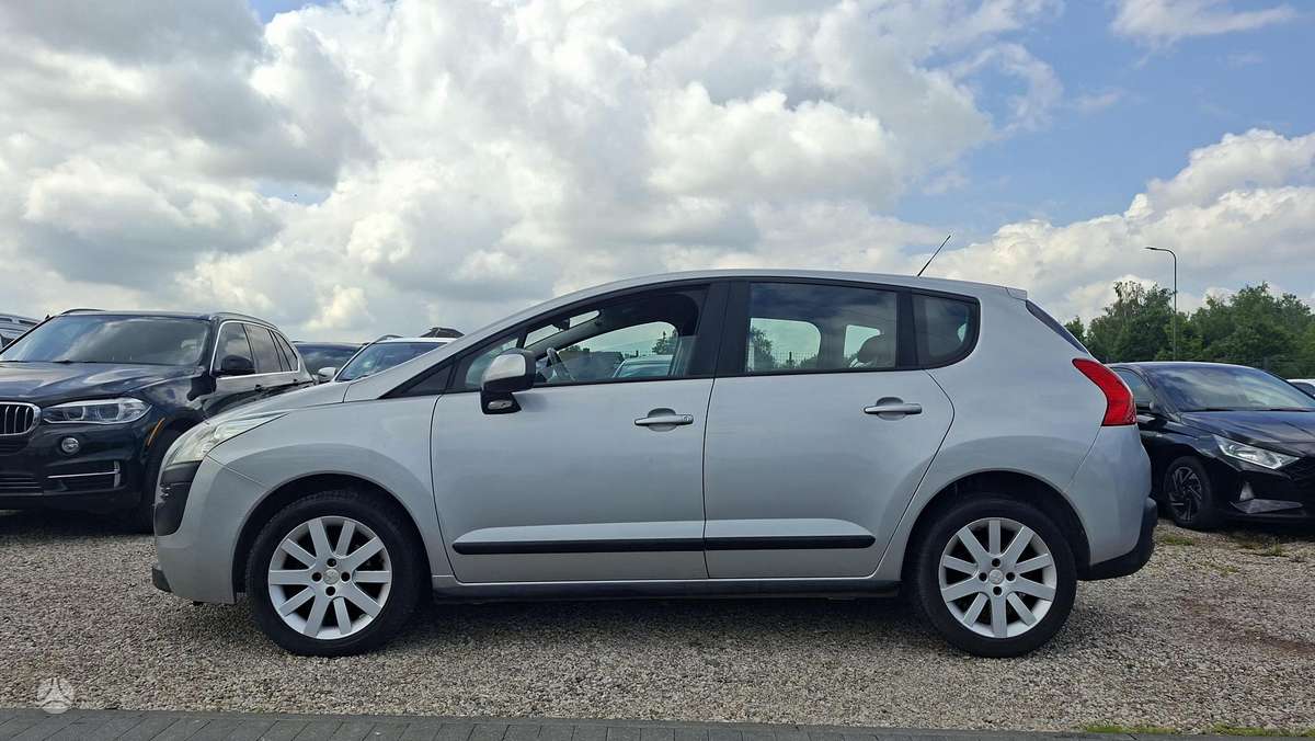 Peugeot 3008 2011 — photo 11
