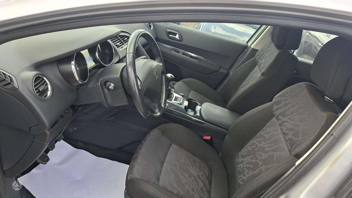 Peugeot 3008 2011 — photo 12