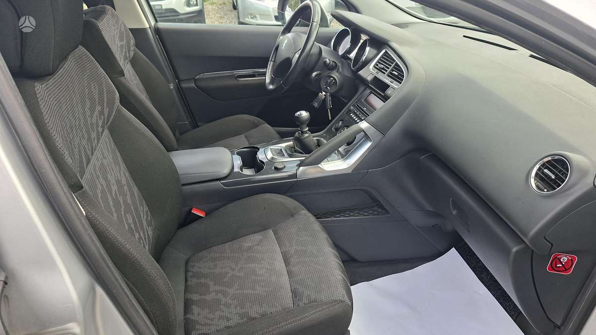 Peugeot 3008 2011 — photo 13