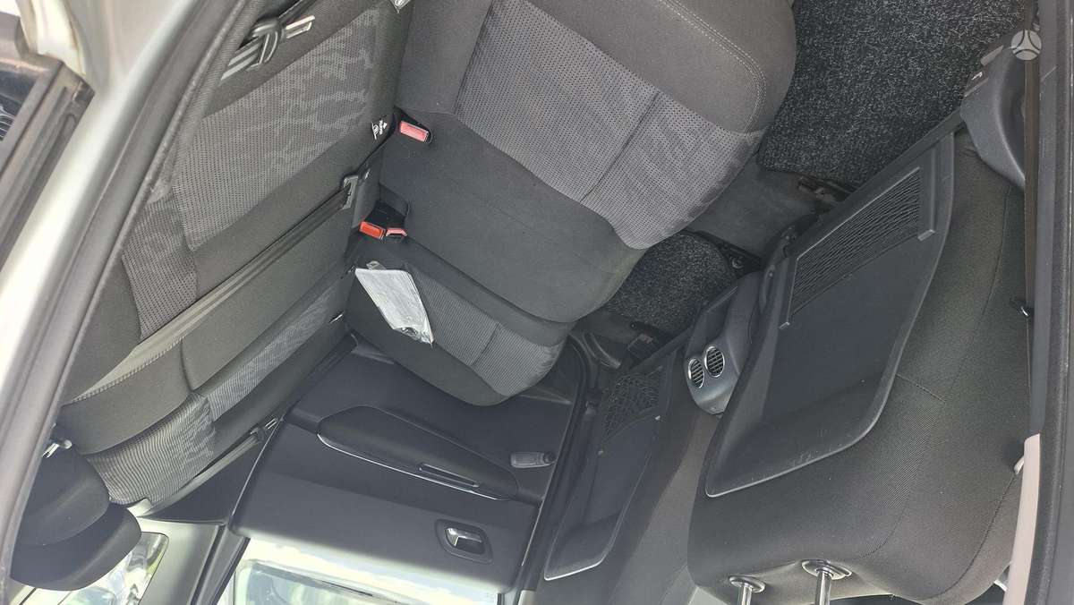 Peugeot 3008 2011 — photo 19