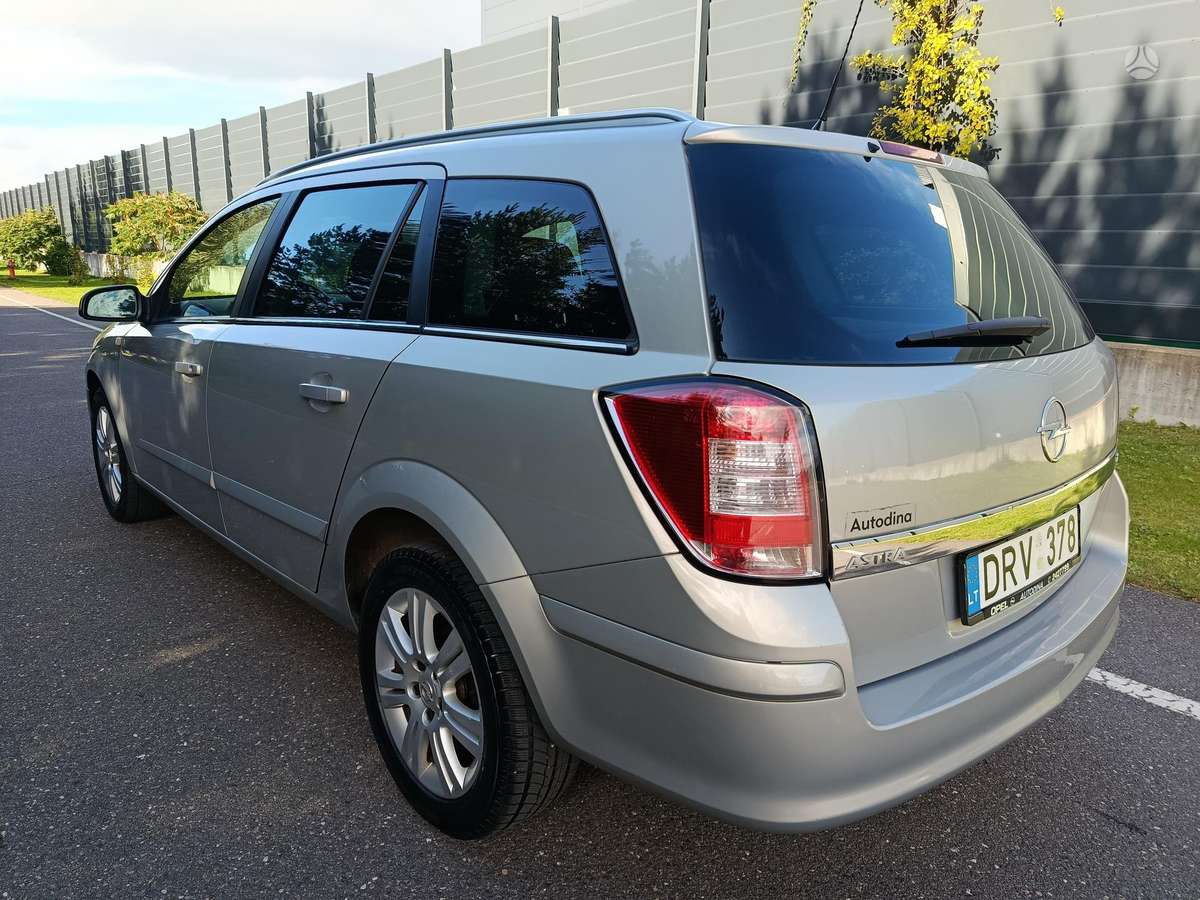 Opel Astra 2008 — photo 5