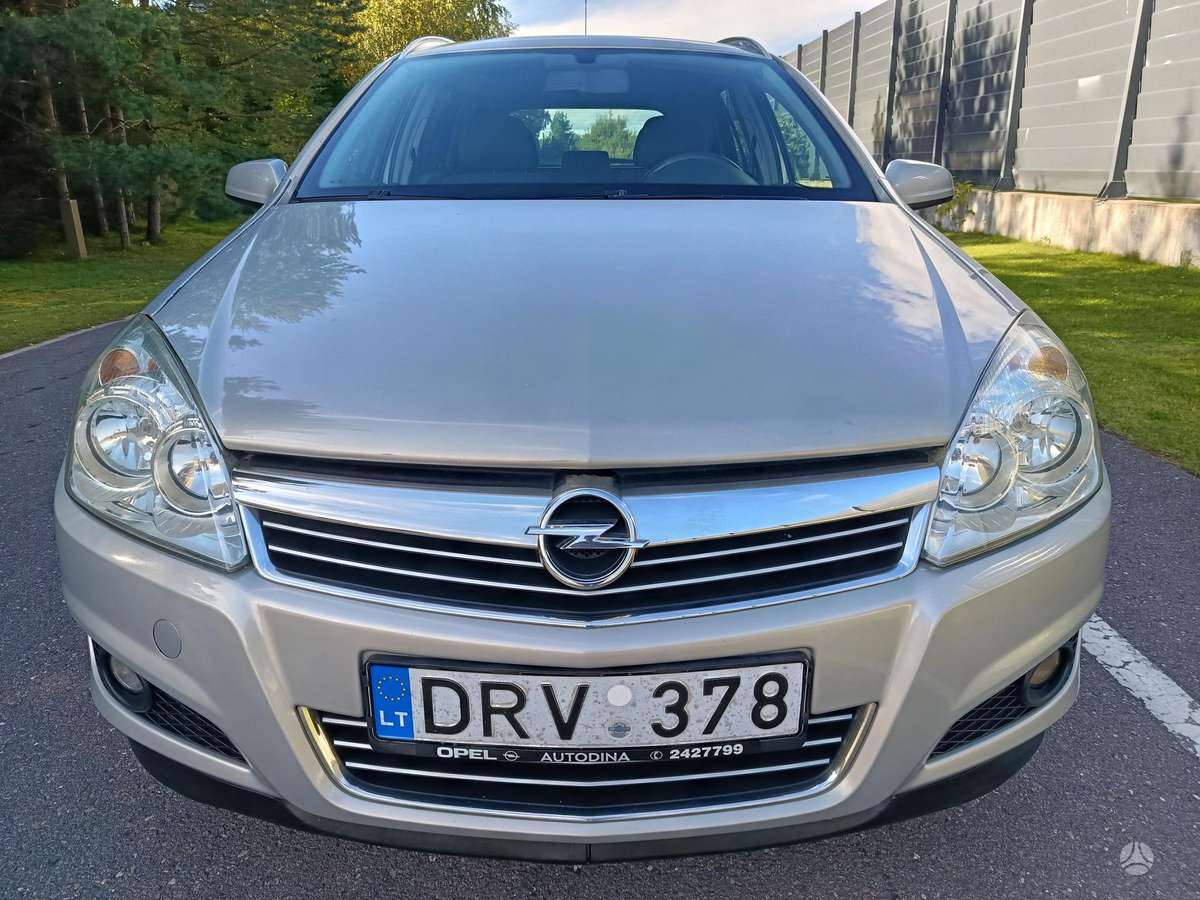 Opel Astra 2008 — photo 7