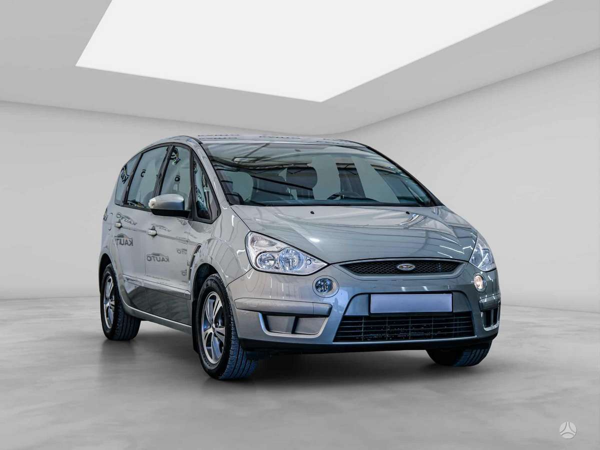 Ford S-MAX 2010 — вигляд ззаду