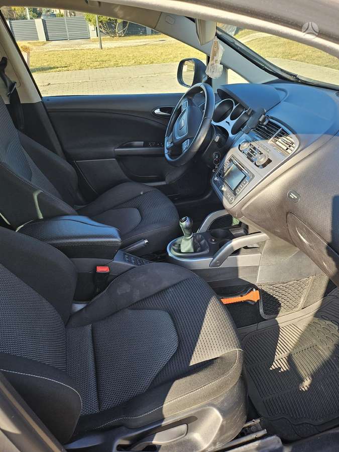 Seat Altea 2012 — photo 23