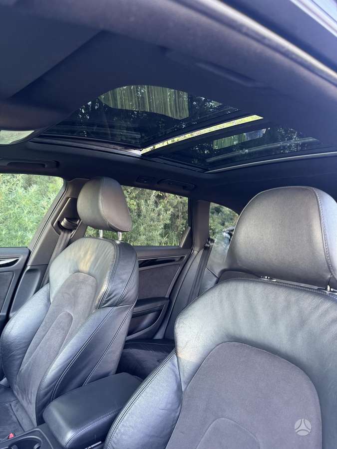 Audi A4 2010 — photo 6