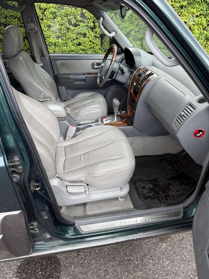 Hyundai Terracan 2005 — вигляд ззаду