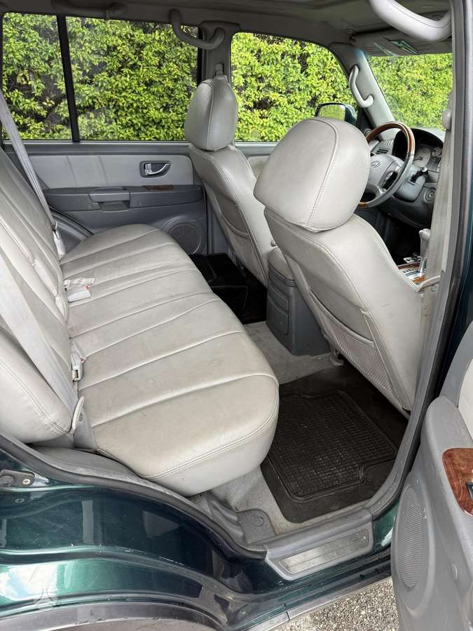 Hyundai Terracan 2005 — салон