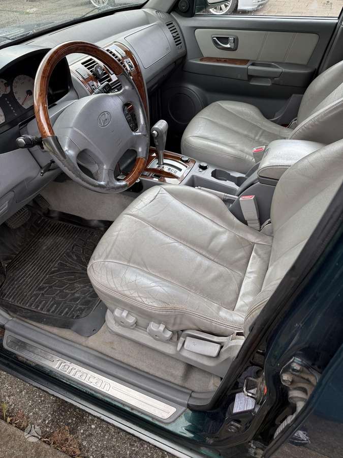 Hyundai Terracan 2005 — двигун 2902 cm³, 163 HP (120kW)