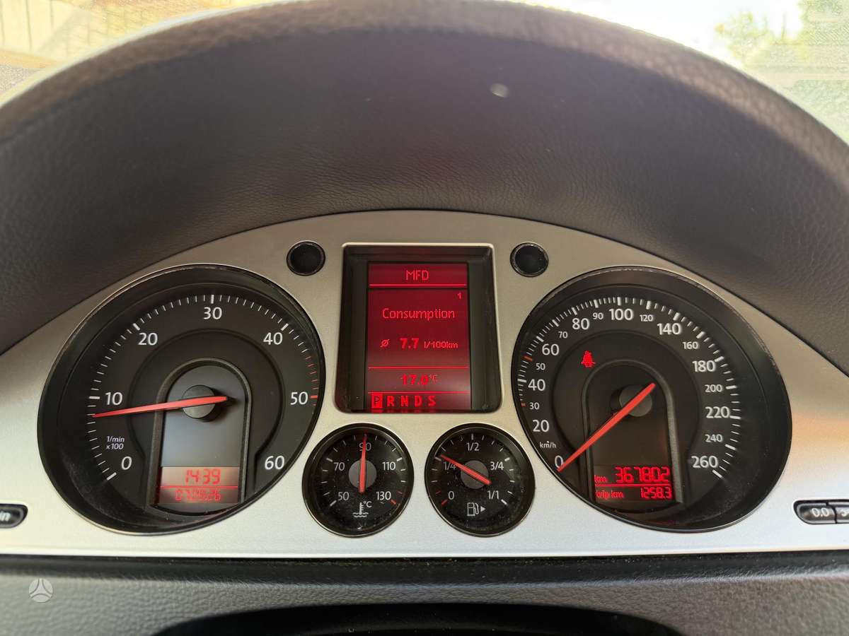 Volkswagen Passat 2008 — photo 13