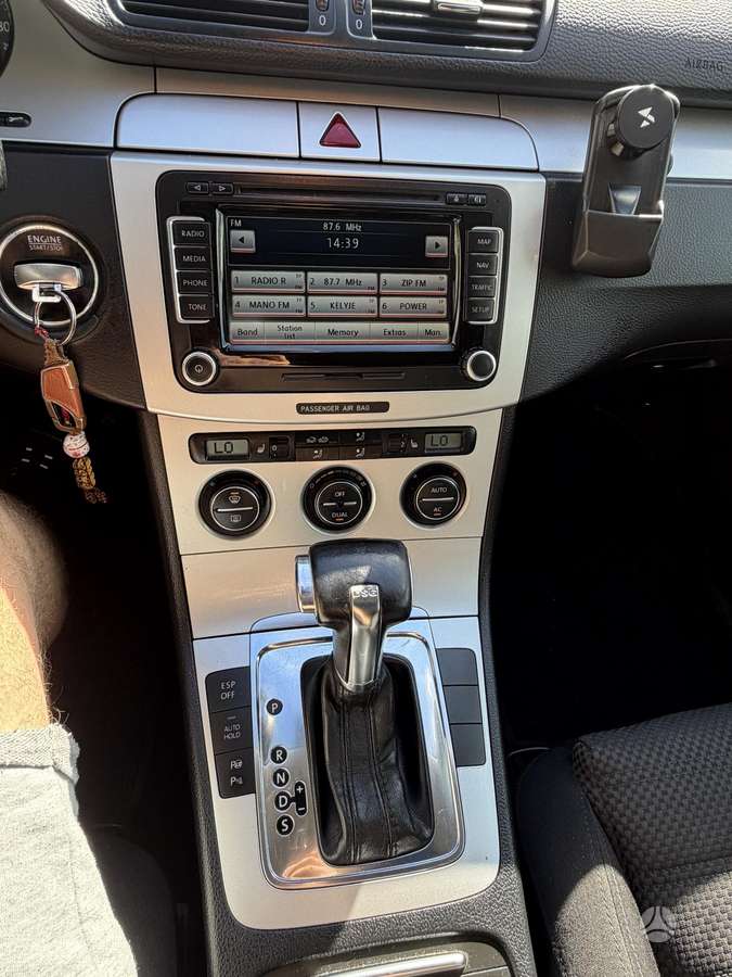Volkswagen Passat 2008 — photo 14