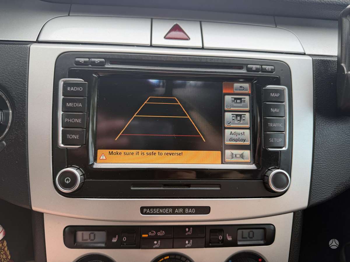 Volkswagen Passat 2008 — photo 17