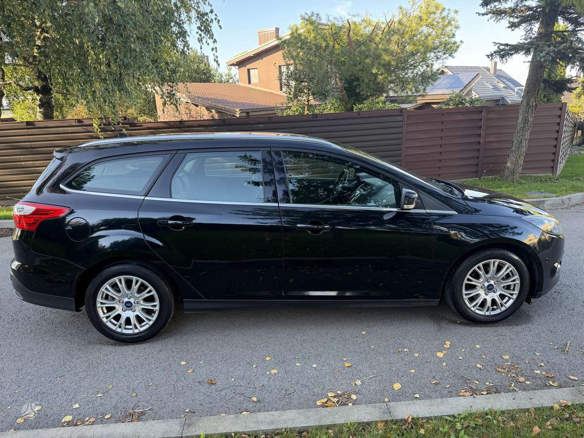Ford Focus 2011 — двигун 1560 cm³, 116 HP (85kW)
