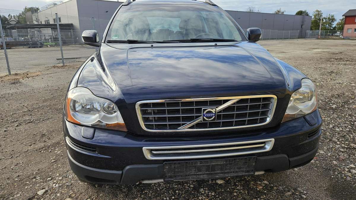 Volvo XC90 2006 — салон