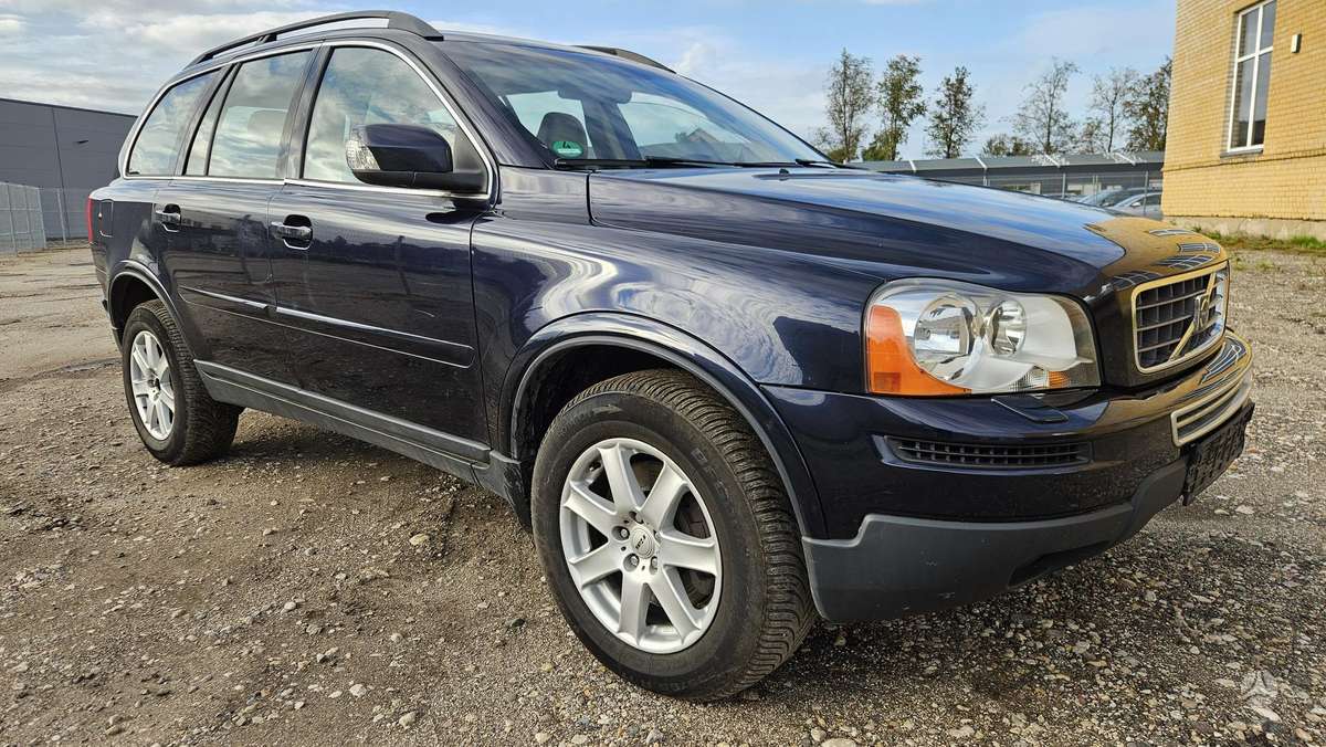 Volvo XC90 2006 — двигун 2400 cm³, 185 HP (136kW)