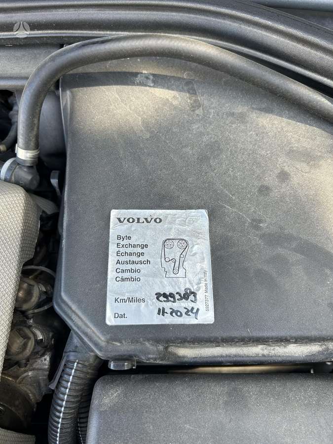 Volvo V60 2014 — photo 14