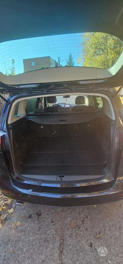 Opel Zafira 2013 — photo 8