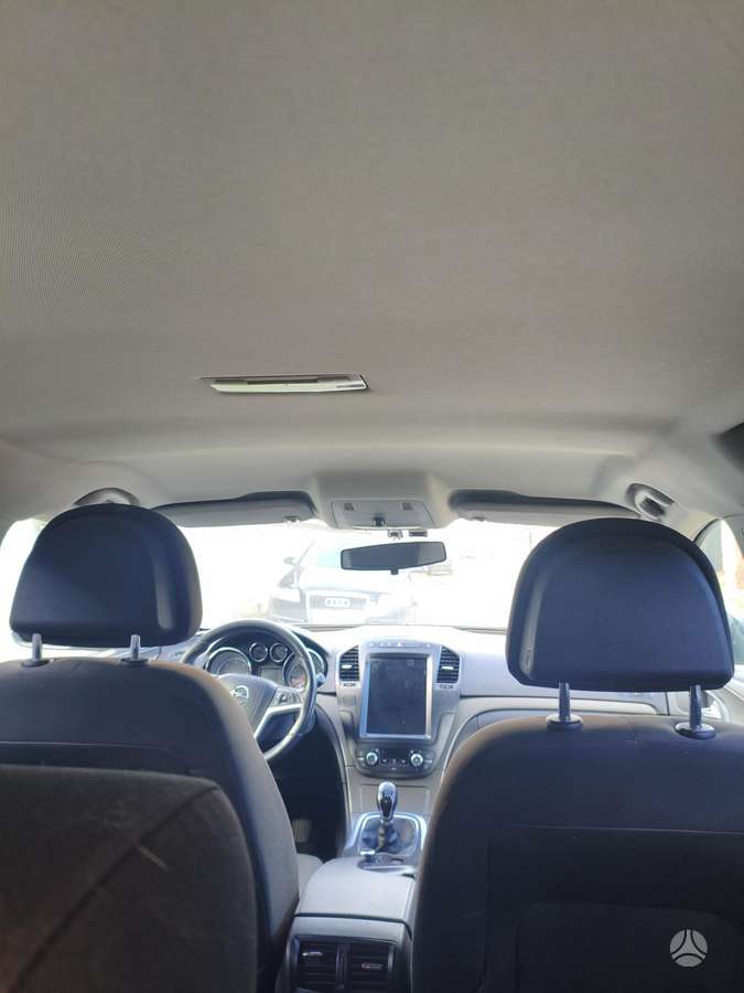 Opel Insignia 2009 — photo 9