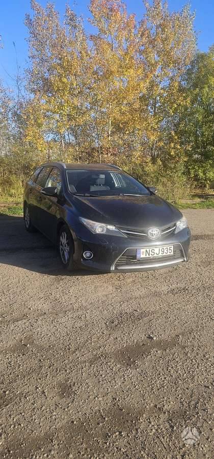Toyota Auris 2014 — photo 5
