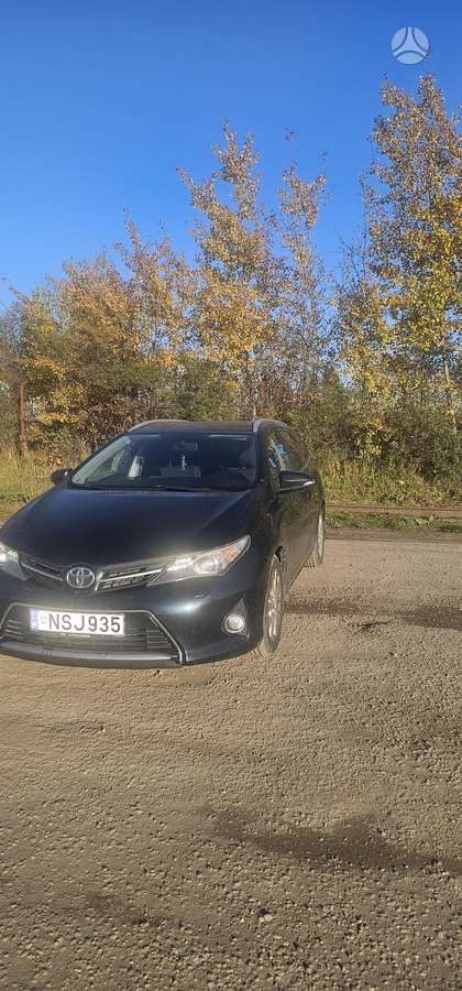 Toyota Auris 2014 — photo 6