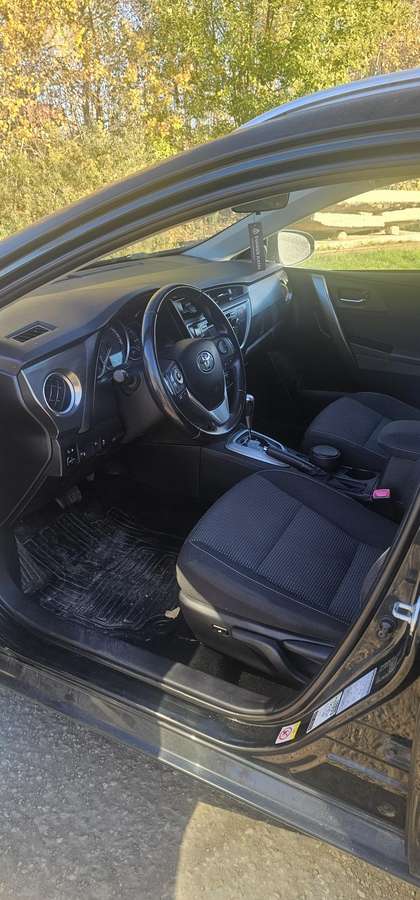 Toyota Auris 2014 — photo 7