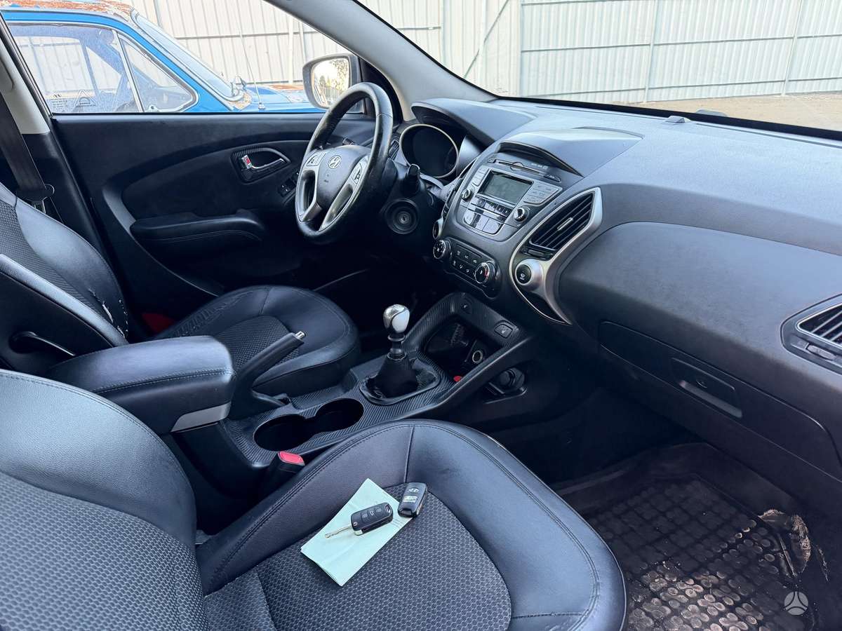 Hyundai ix35 2012 — photo 8