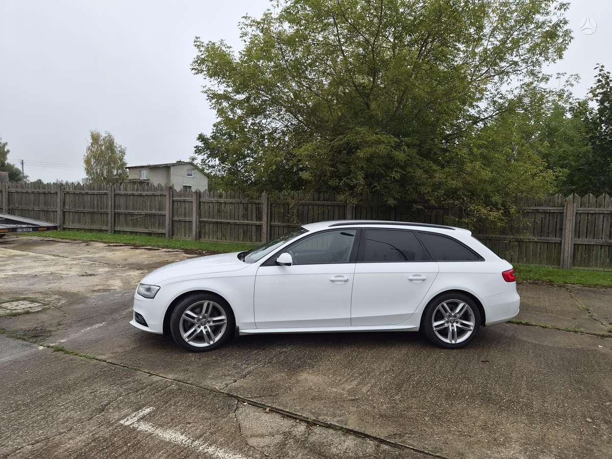 Audi A4 2013 — двигун 1968 cm³, 120 HP (88kW)