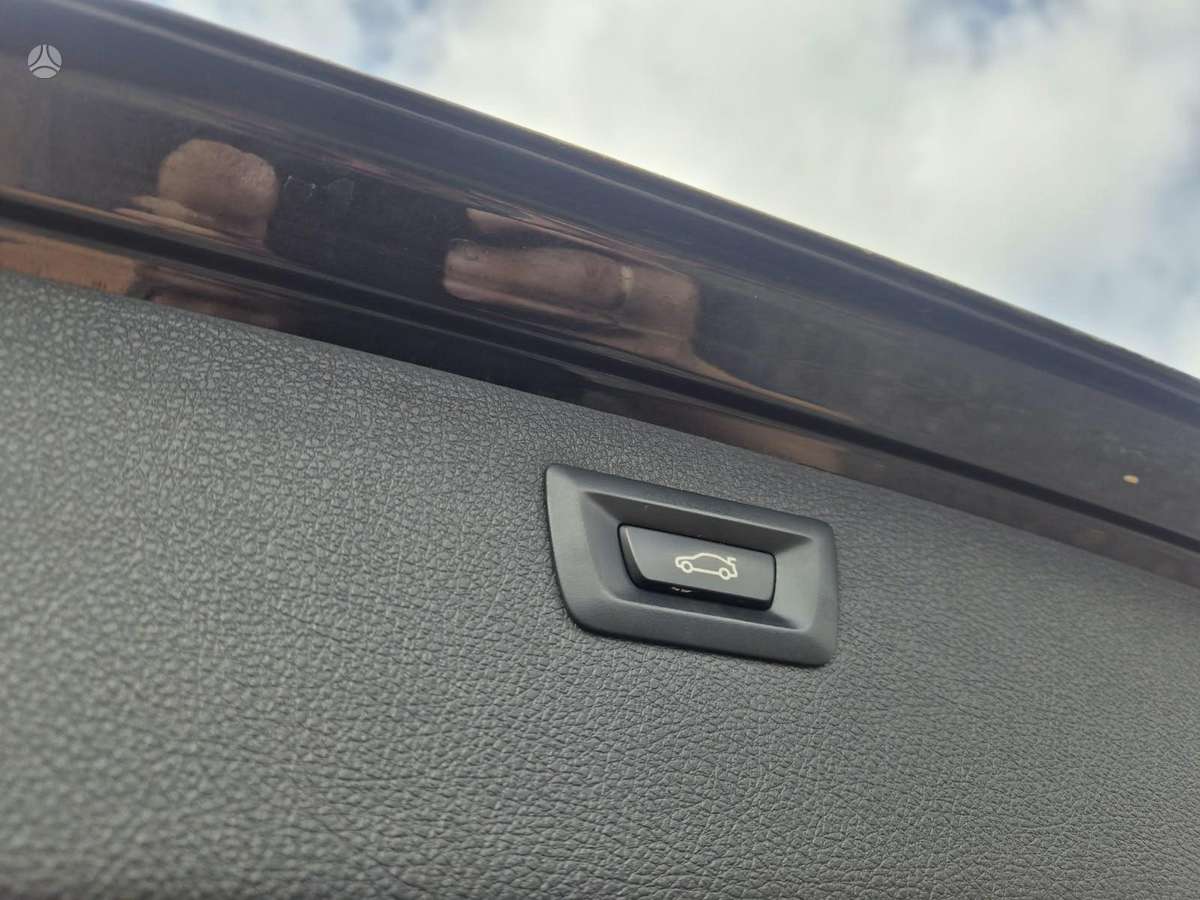 BMW 320 2015 — photo 11