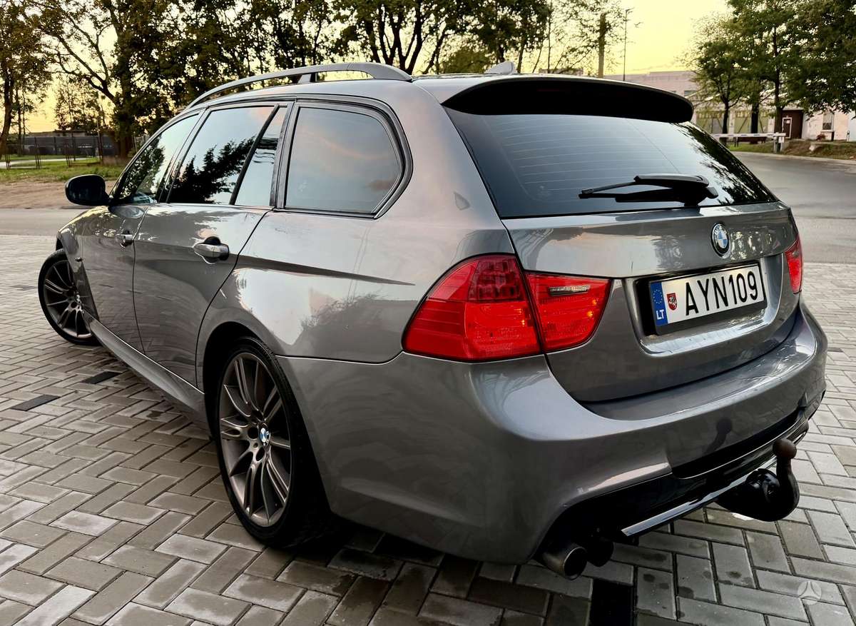 BMW 325 2008 — двигун 197 HP (145kW)