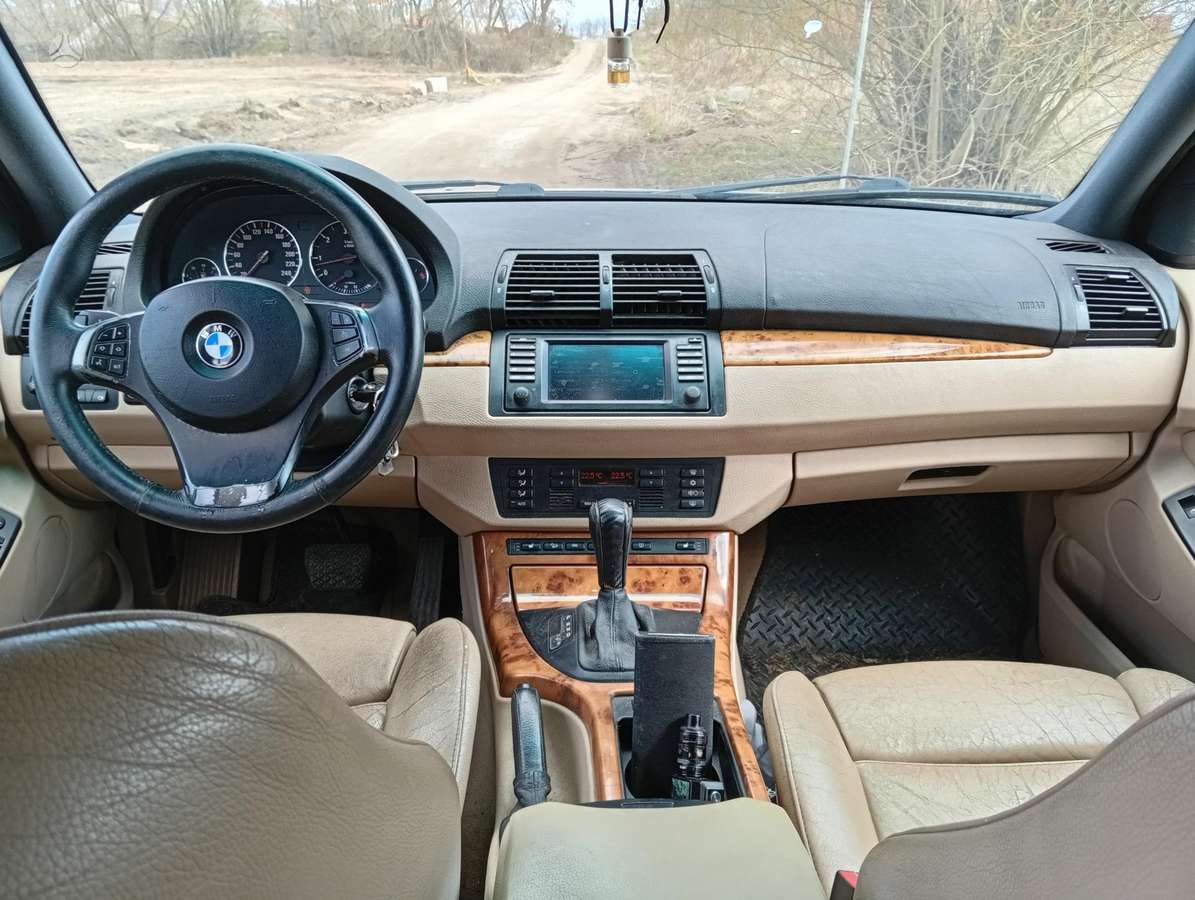 BMW X5 2004 — photo 13