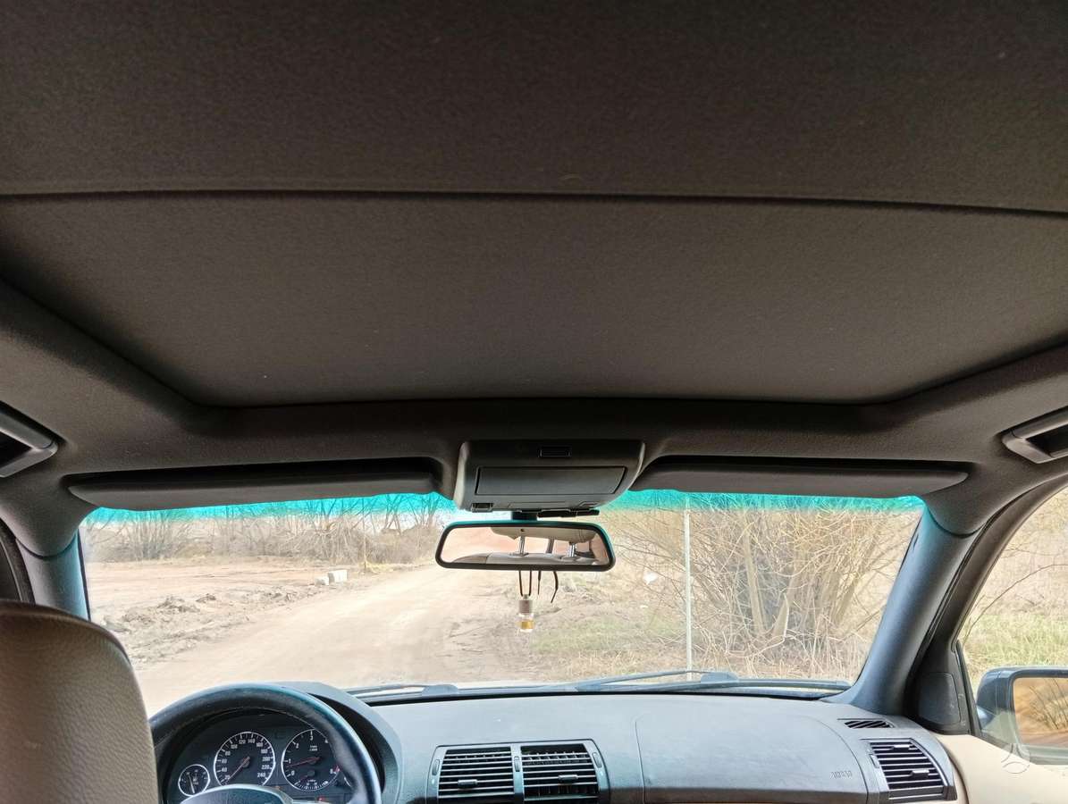 BMW X5 2004 — photo 14